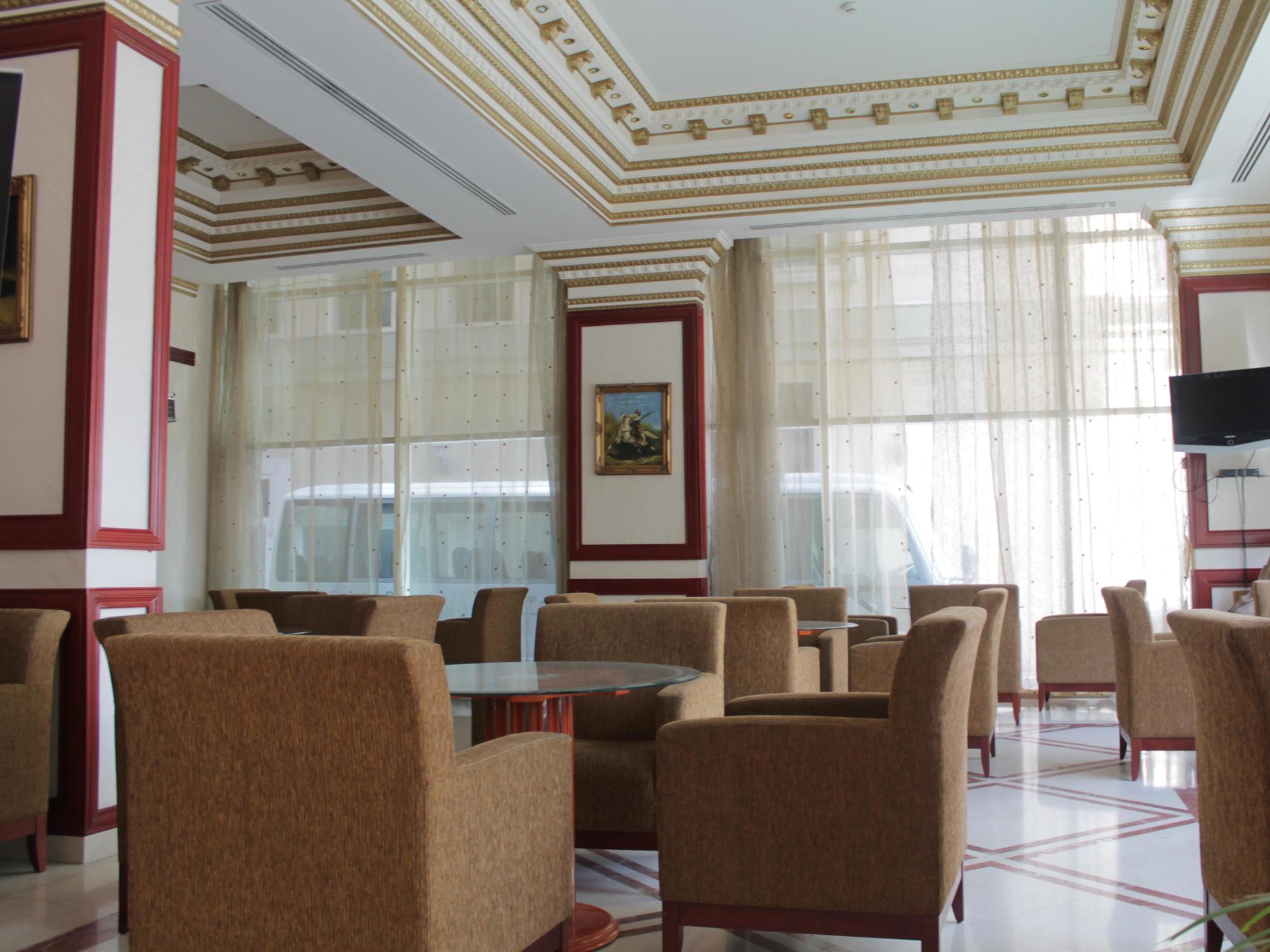 Emirates Palace Hotel Suites Sharjah Buitenkant foto